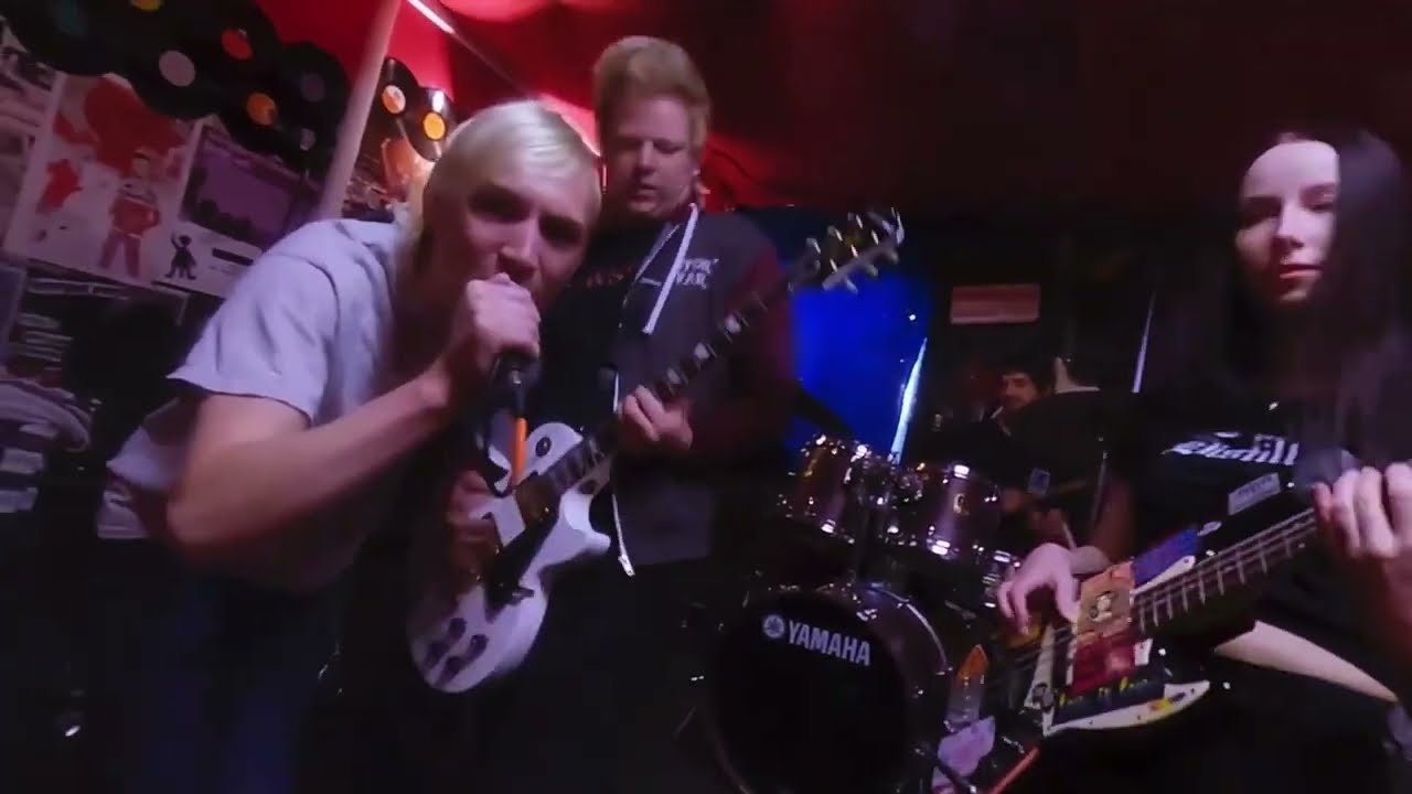 Pink Poison - Kirschwasser (Official Music Video)