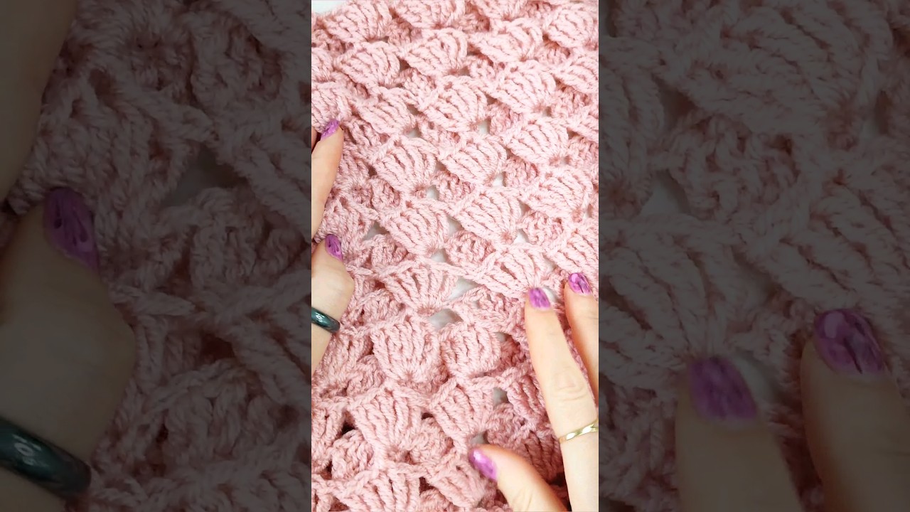 Sciale 3D #elenaraincrochet #crochet #handmade #uncinetto #funny #love #short #shorts