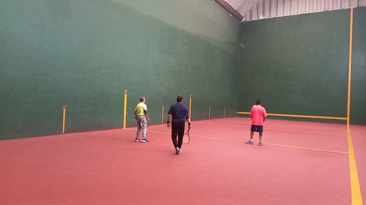 Victor y Miguel  vs  Jerry y Octavio 
