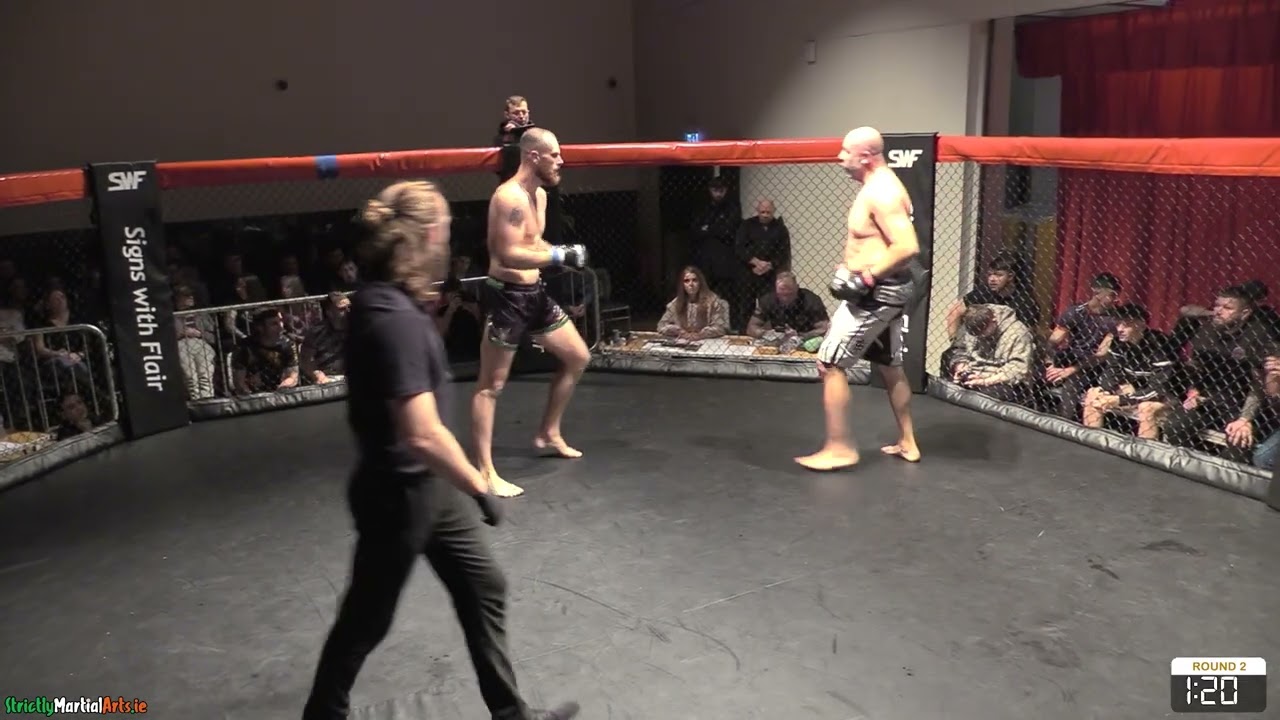 John McLaughlin vs Tomek Brzezinski - Cage Gladiators