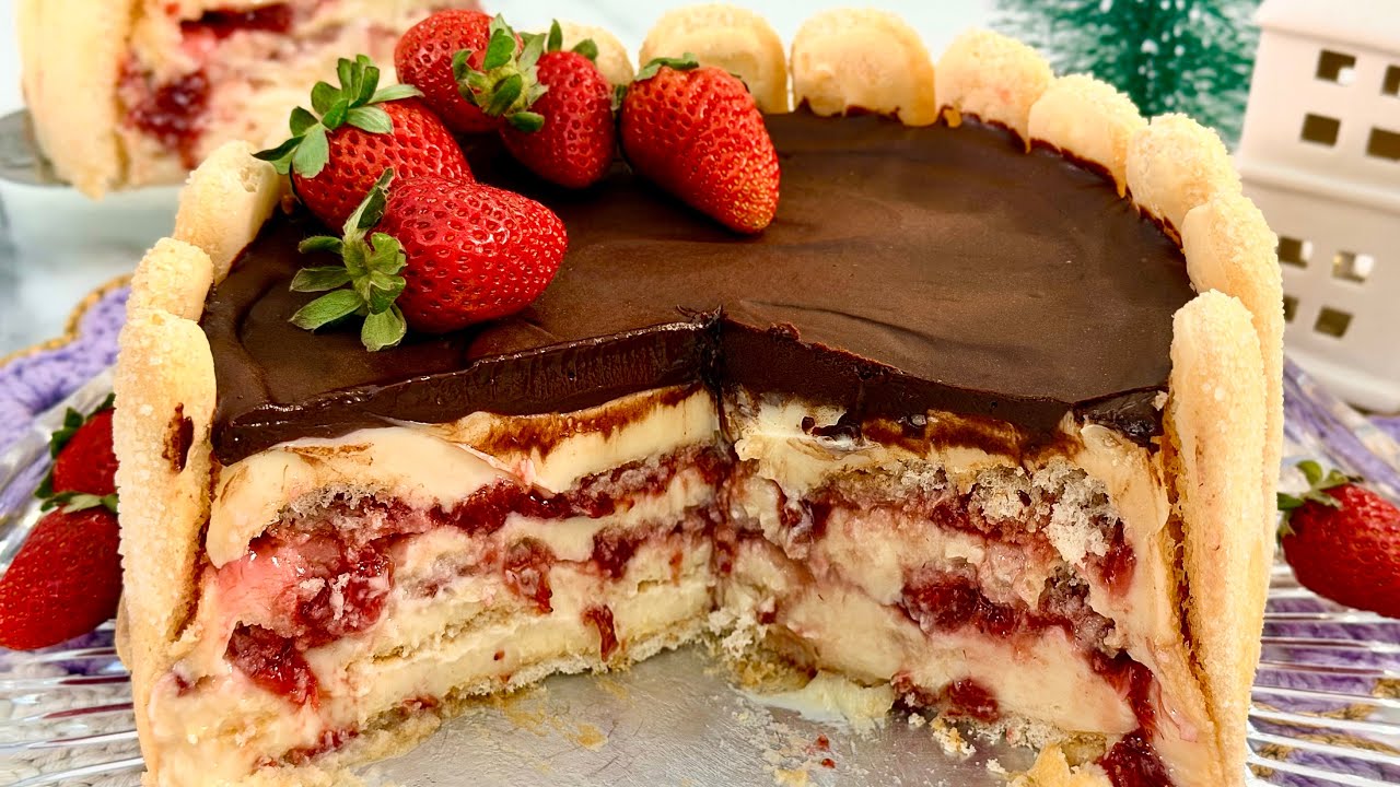 Torta de Ninho com Morangos PERFEITA para o Natal - Charlotte Cremosa, Fácil e Irresistível!