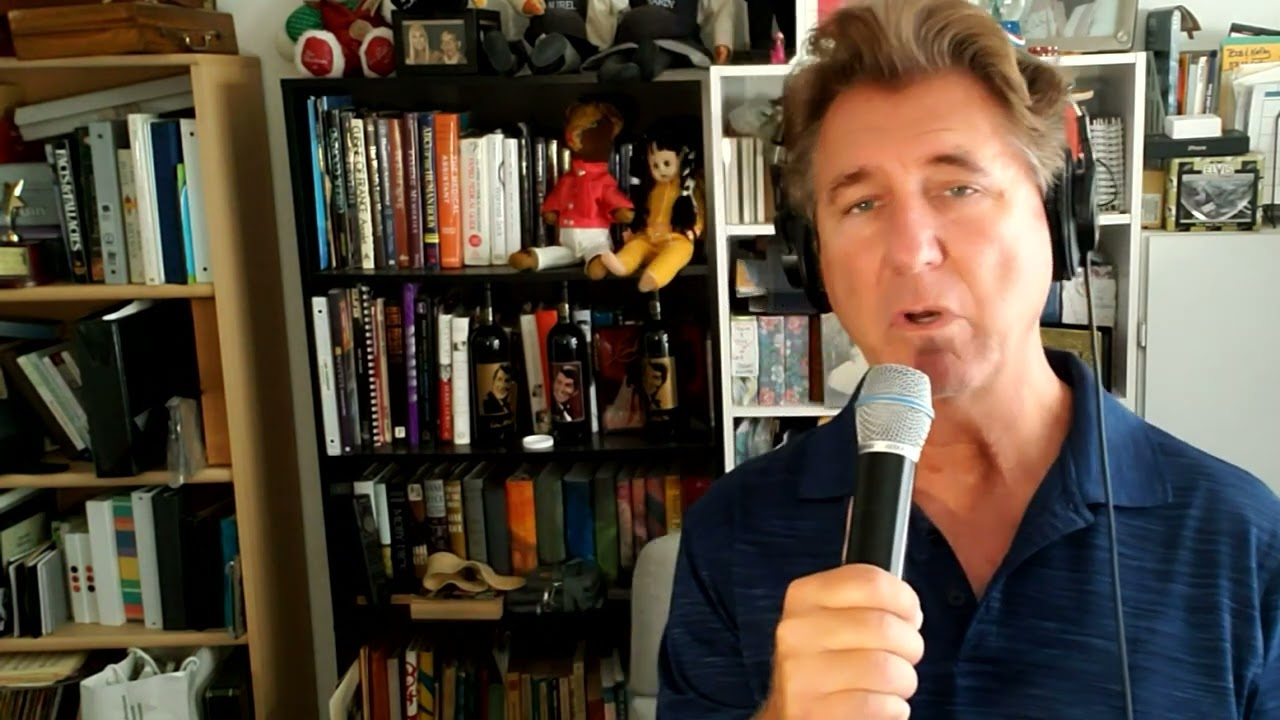 Perry Como Tribute by Tom Stevens singing 