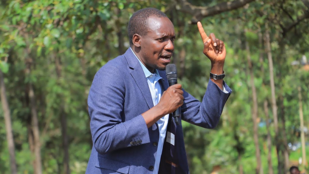 Simba Arati Passes By His Former Sister School||Gionseri Girls