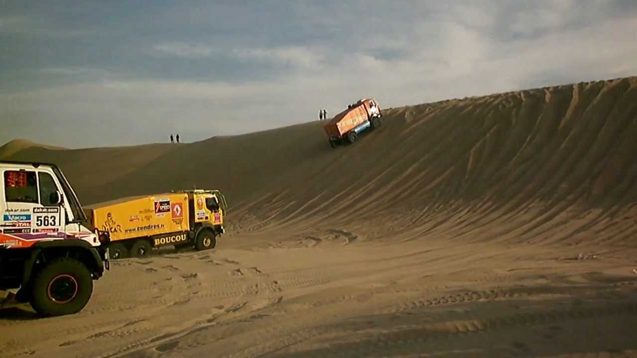 DAKAR 2013 ETAPA 2 PISCO CAMIONES ATASCADOS