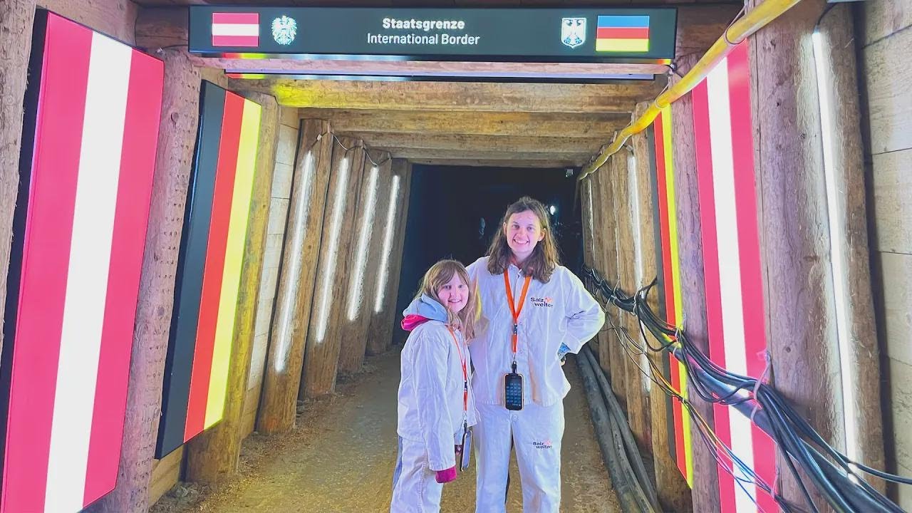 Aventura en una mina de sal en Austria: toboganes y castillo de Liechtenstein con Kalys y Athena