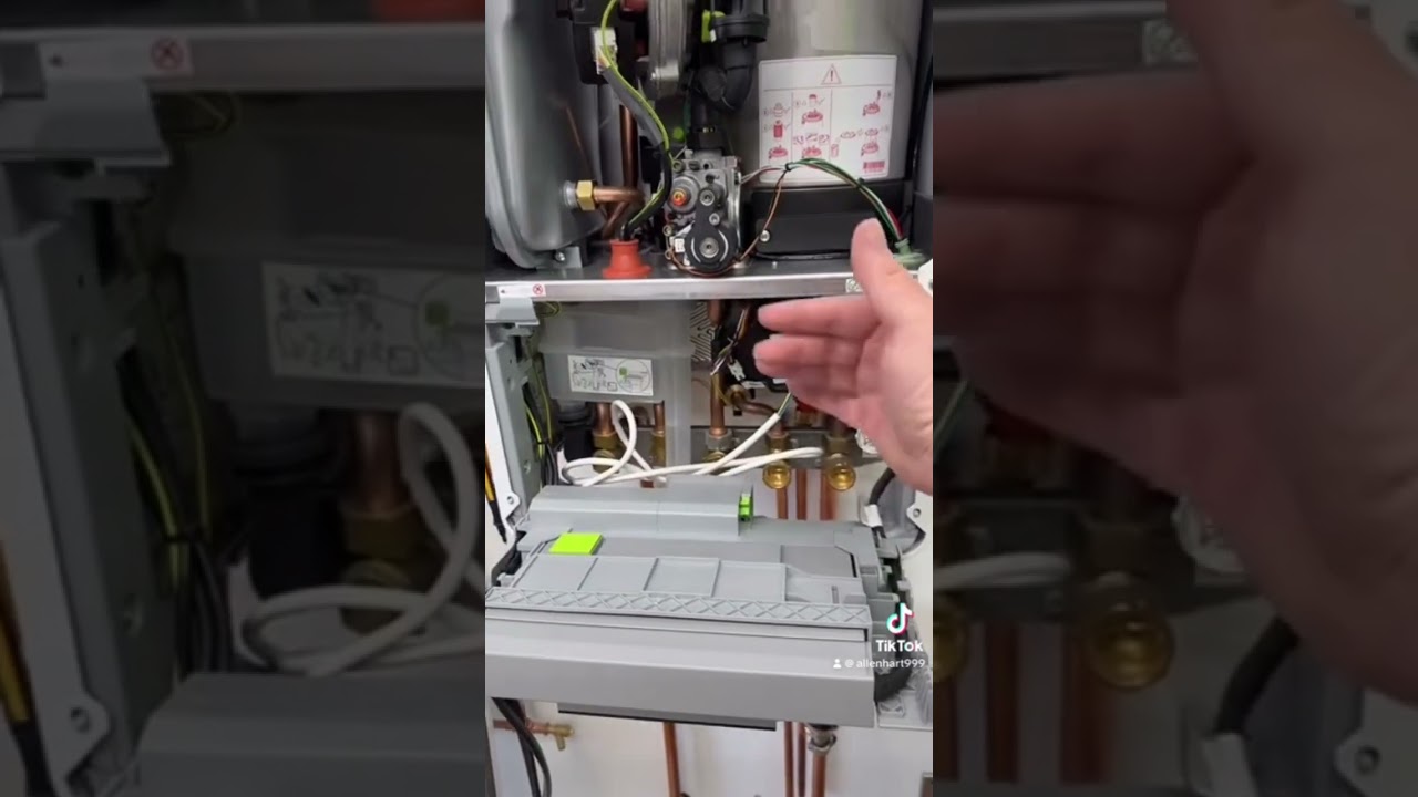 Ideal Logic Vs Worcester Bosch 4000 Which Boiler is best #plumber