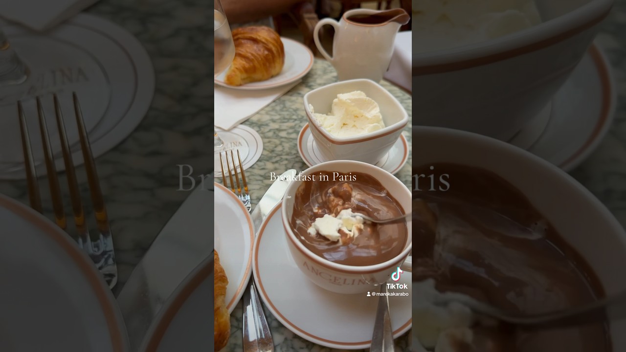 Trying the viral Angelina Cafe hot chocolate in Paris! #paris #breakfast