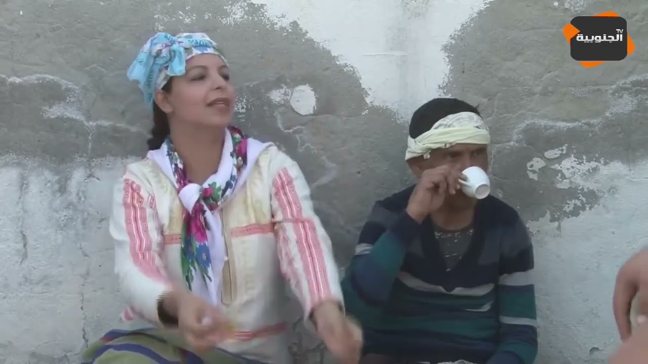 النقار لكشف الخنار: زهو تحب تدهن الدار على خاطر عرس جارتها😂😂