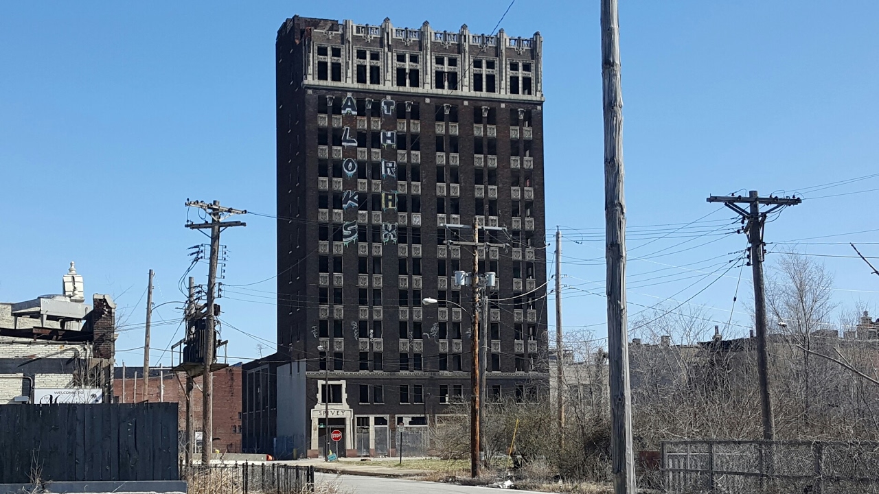 ABANDONED SKY SCRAPER East St. Louis The Spivey Building