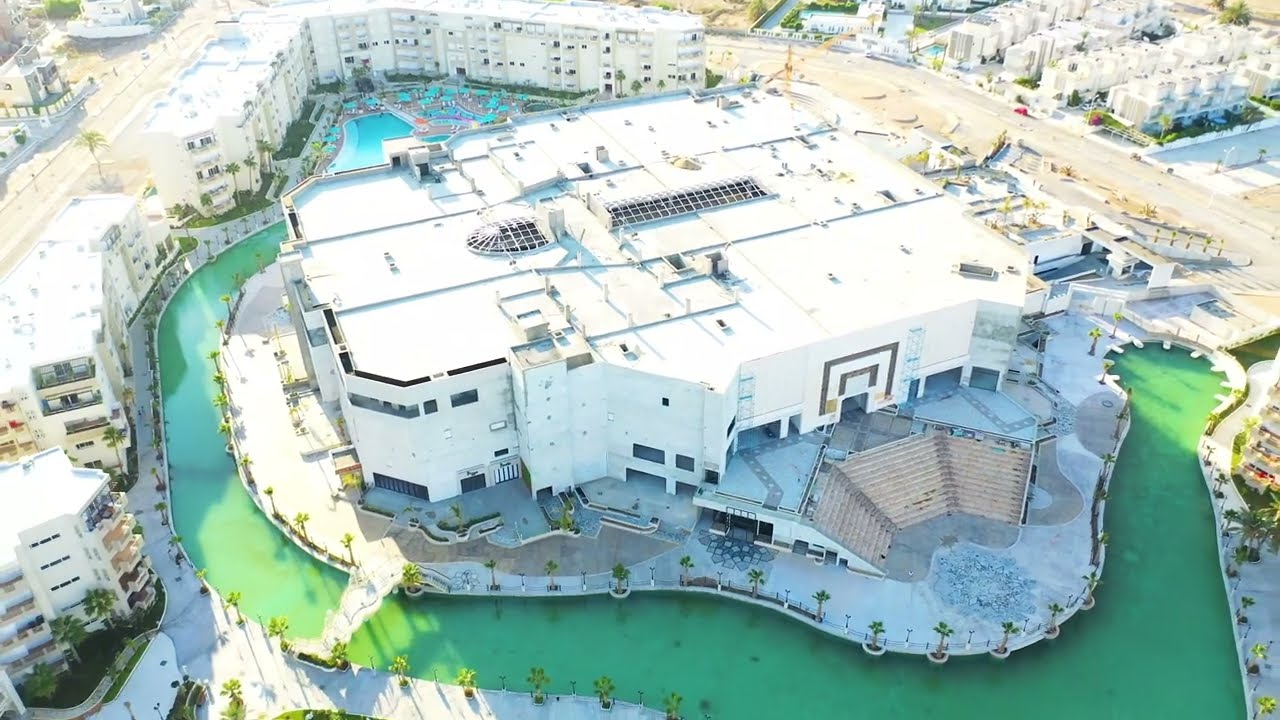 PALM LAKE MALL AOUT 2022