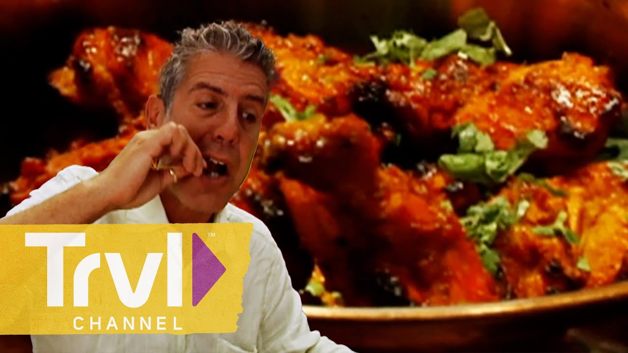 Chicken Over Rice and Fashion Shoots in Singapore | Anthony Bourdain: No Reservations|Travel Channel