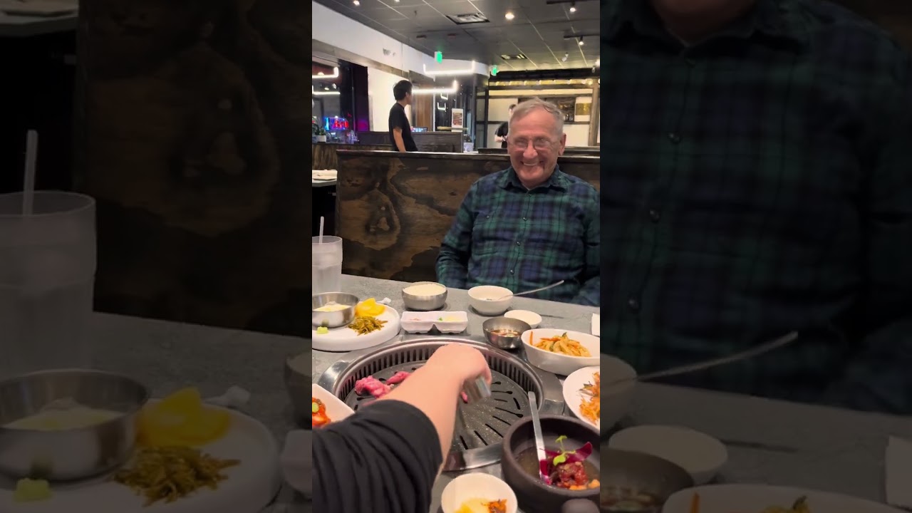 First korean restaurant experience at 79 years old! (And learned to use chopsticks under 20 minutes)