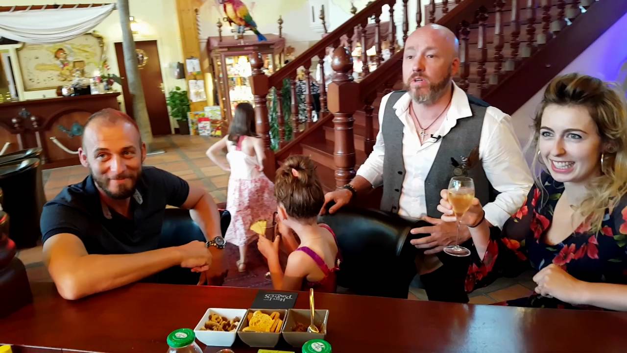 Ça C' magic // Bar de l'Hôtel des Pirates**** de Nigloland