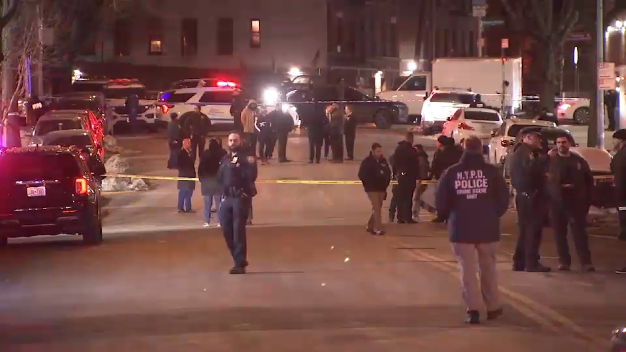 Teen killed, two others injured in Bronx triple shooting