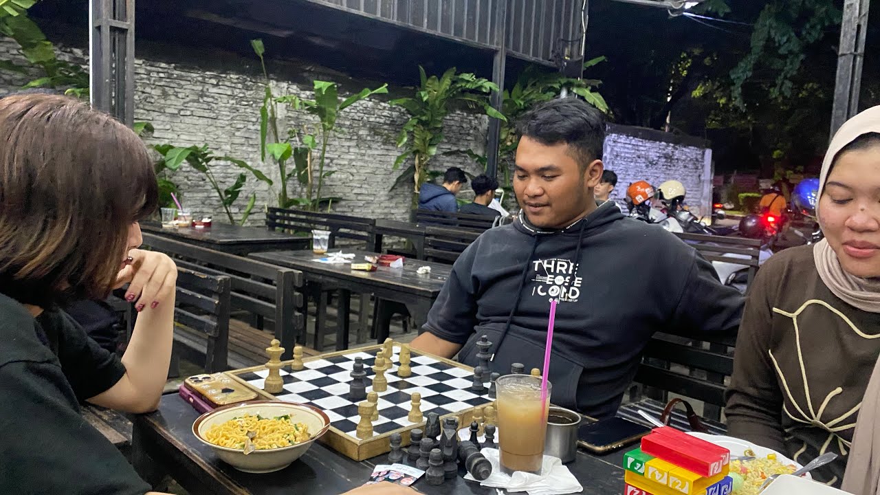 rabab ikut hangout bareng anomali