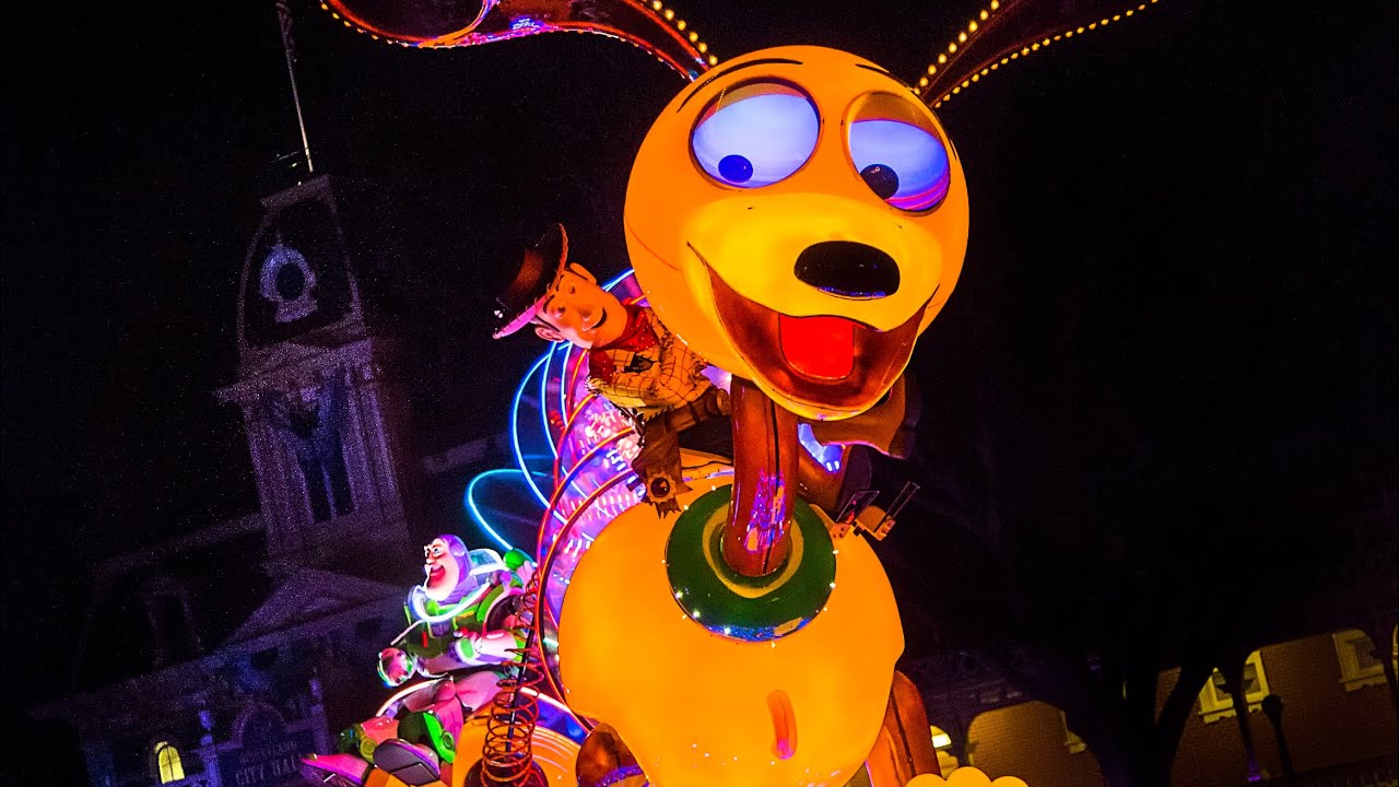 Disneyland Paint The Night Parade — Best Night Show Ever🌙✨