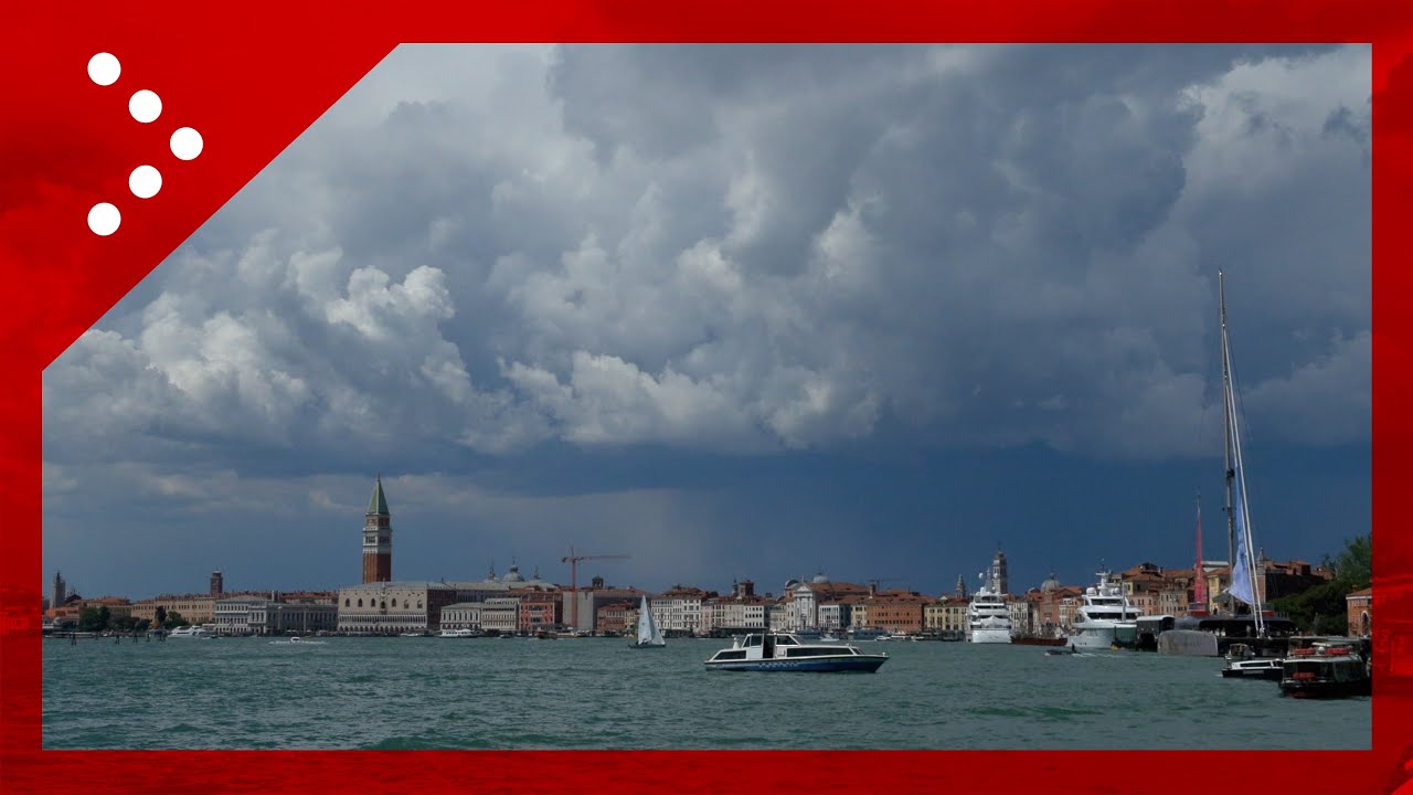 Maltempo, fronte temporalesco raggiunge la laguna di Venezia