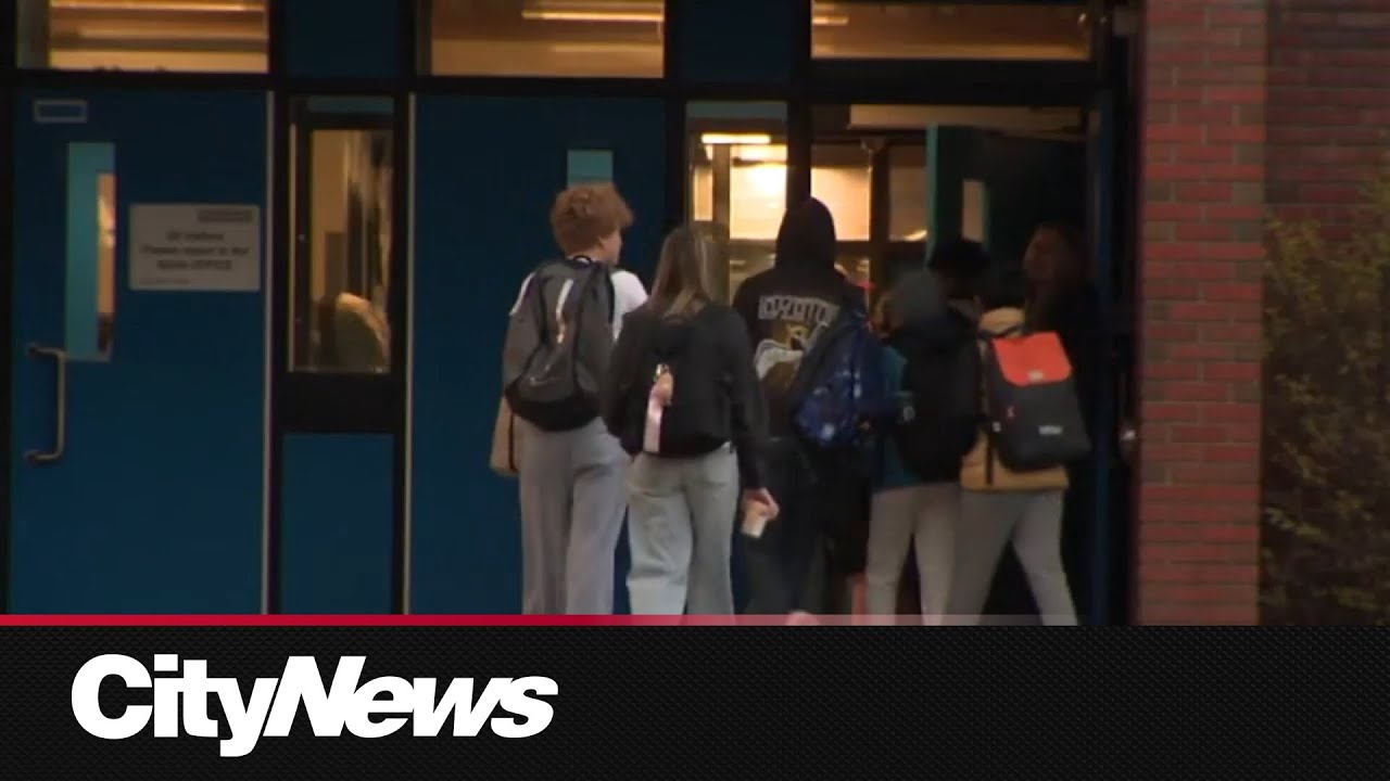 Alberta students head back to school following teachers&rsquo; strike