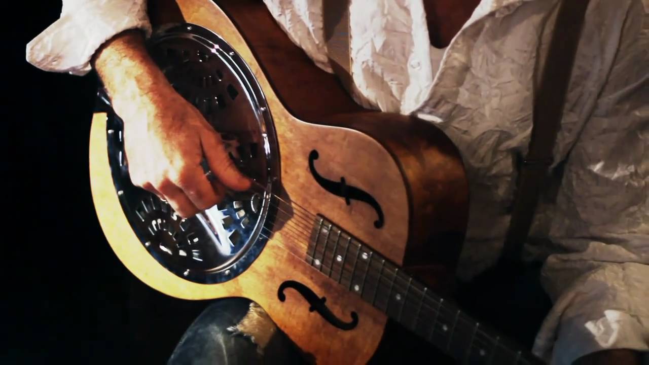 Larkham - Slow Train Home EPK