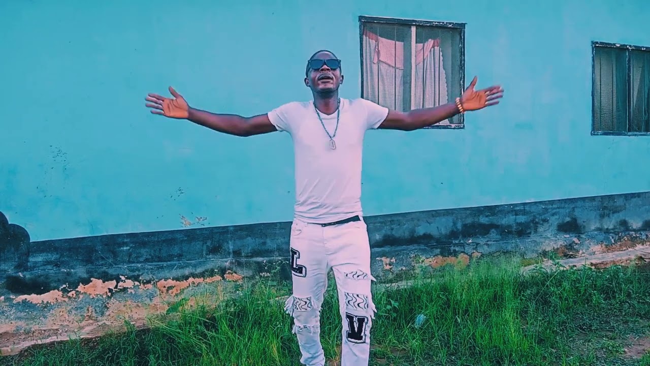 Adama Gaye Moore | Oshana