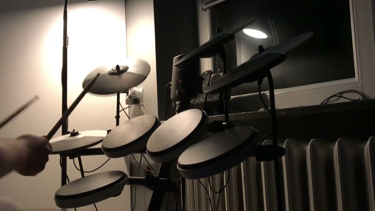 Bielyje rozy (Białe róże) Drum Cover 2025 