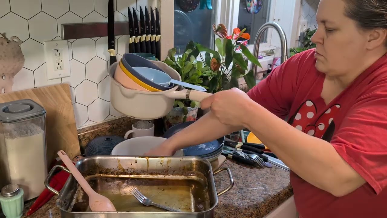 Real-Life Cleaning Motivation | Kitchen a Real Mess? Let’s Clean It Together