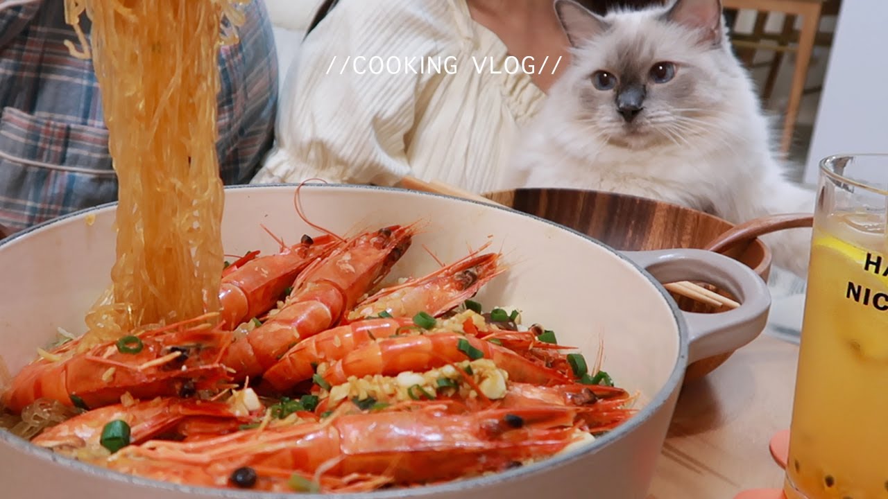 冬日暖呼呼。辣燙一鍋煮😋一週Foodvlog ep48。牛肉可樂餅/辣味酸菜雞/酪梨牛/韓式辣拌麵/鮮蝦粉絲煲