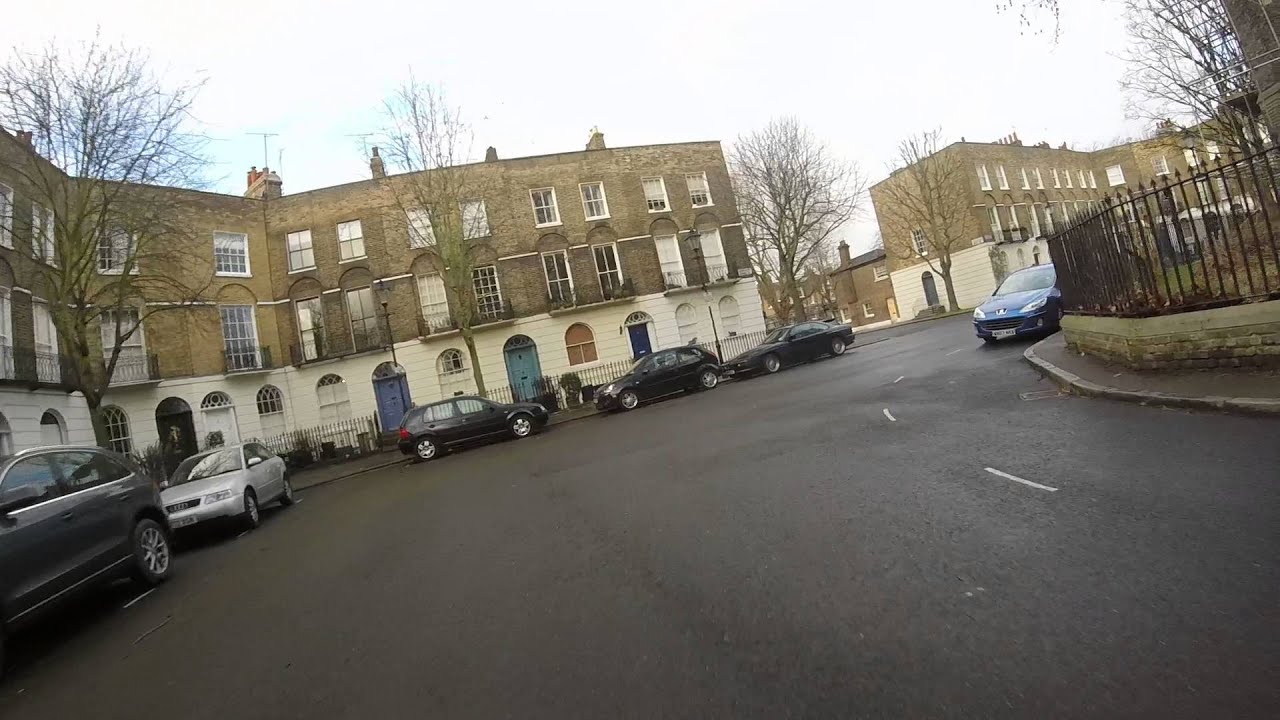 Thornhill Square to Queen Square: turnarounds at Thornhill Sq. end.