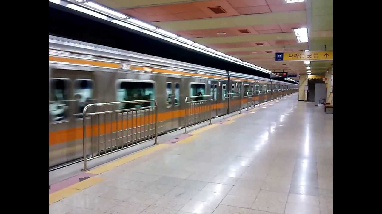 Seoul Metro Subway Line 3 in Daehwa