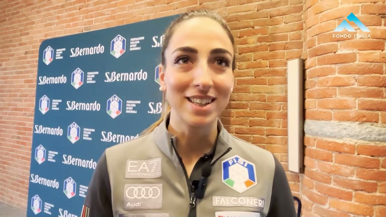Biathlon, Lisa Vittozzi e l'abbraccio con Tandrevold: 