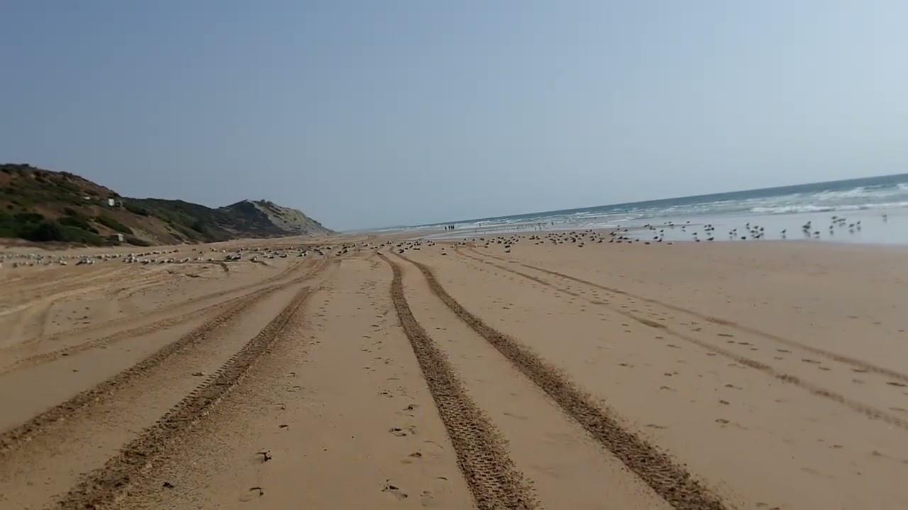 Guerrand-Herm&egrave;s sentier tr&egrave;s difficile mais la plage est magnifique كأنك في قارة اخرى : شاطئ ايرميس