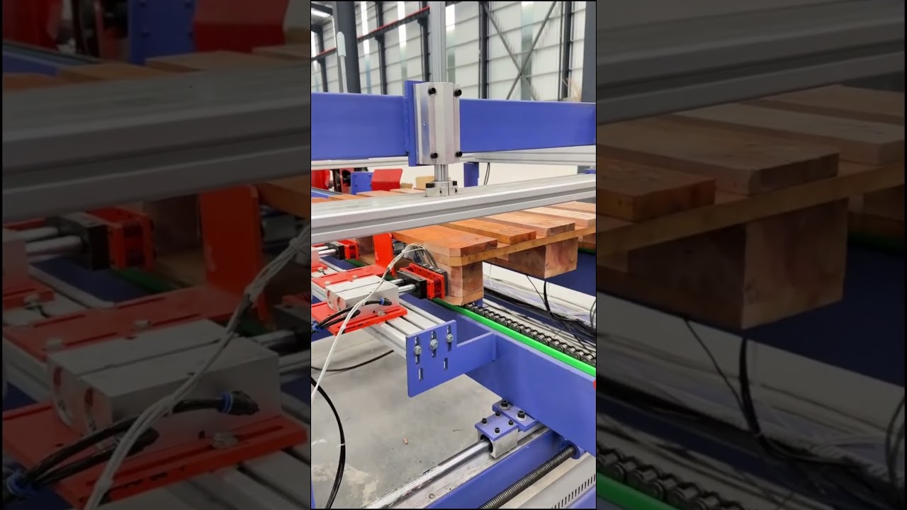 Sawmill World block type wooden pallet automatic nailing production line