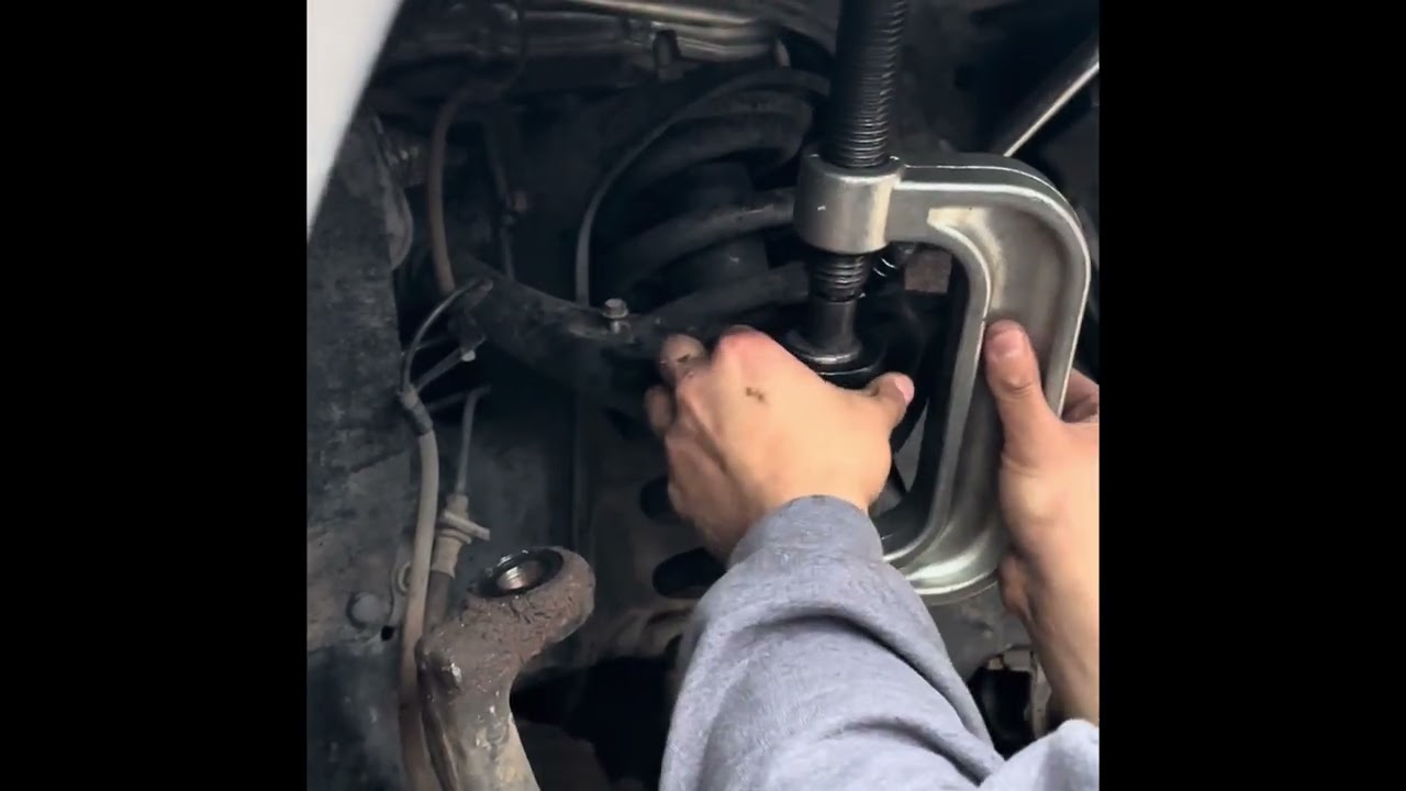 2017 Toyota Tundra 5.7 Upper Ball Joint Replacement. (Removal and install)