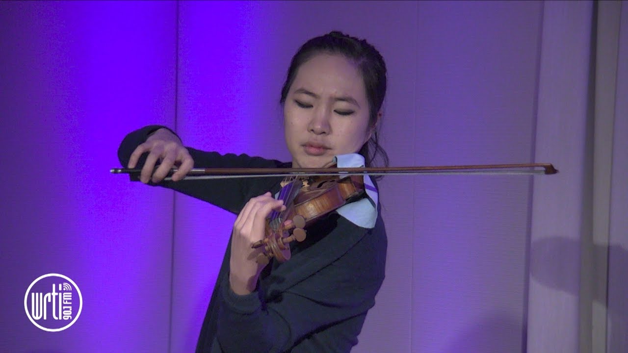 Violinist Danbi Um plays Korngold - Live from the WRTI 90.1 Performance Studio