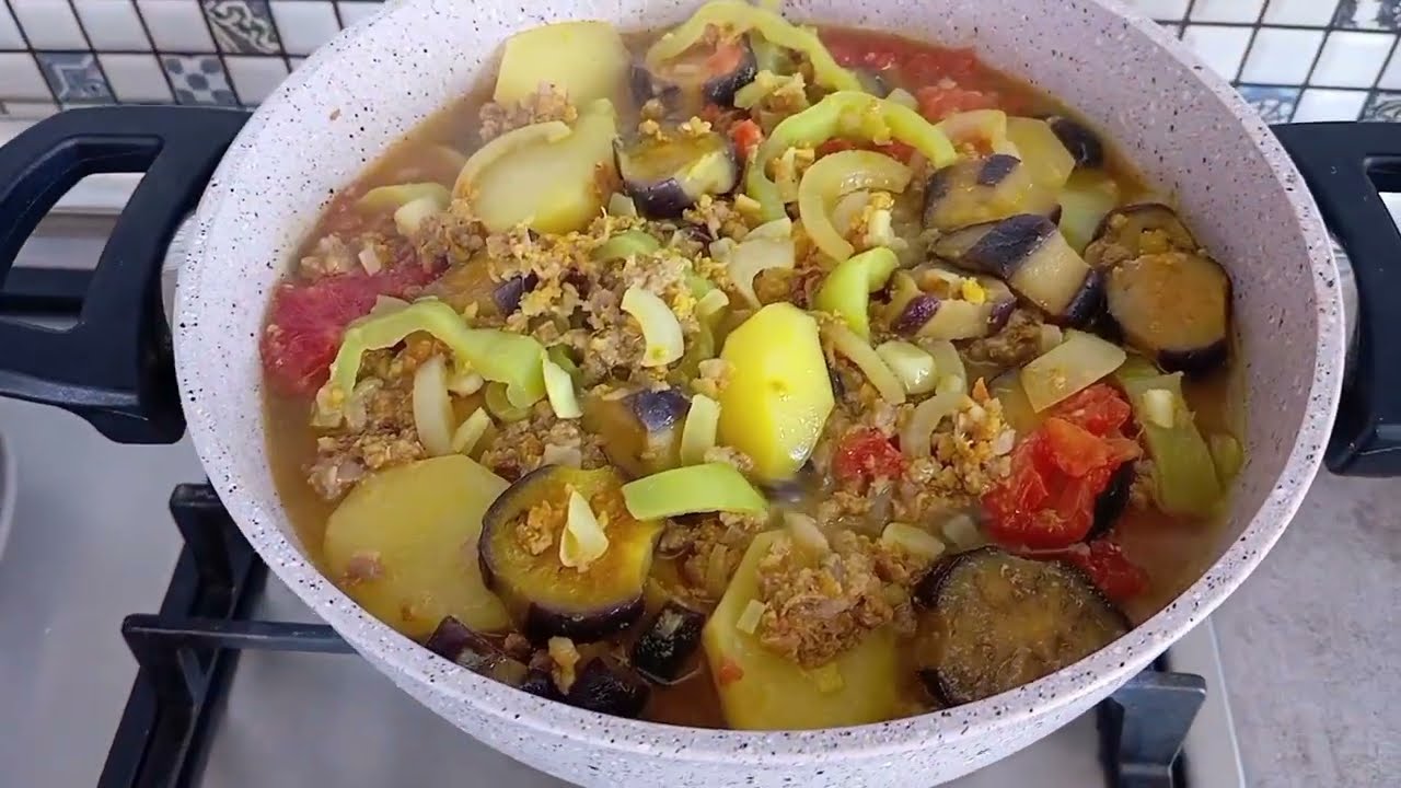 Dadına və qoxusuna valeh olacağınız ətli tərəvəz xörəyi🤌🏻🤌🏻🤌🏻😋