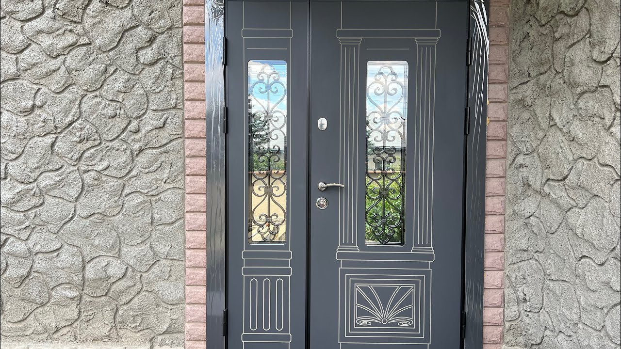 Usi de Exterior - Opendoors Moldova. Model executat la comanda dupa dimensiuni si design individual.