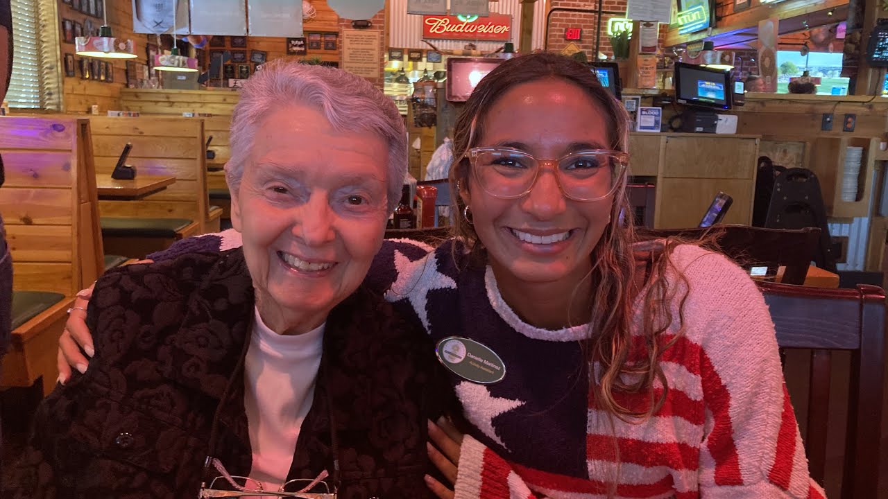 Birthday Lunch at Texas Roadhouse | Chateau Madeleine, Melbourne FL