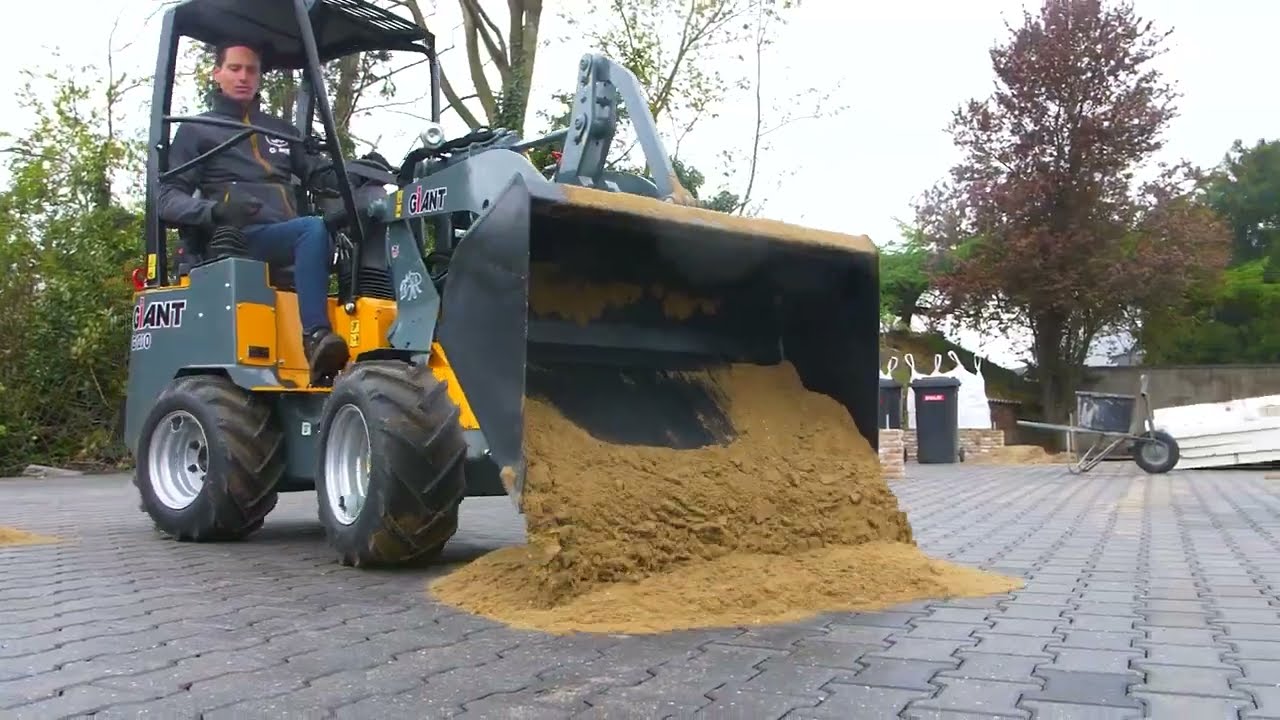 GIANT Kniklader G1200 - Veenstra Mechanisatie