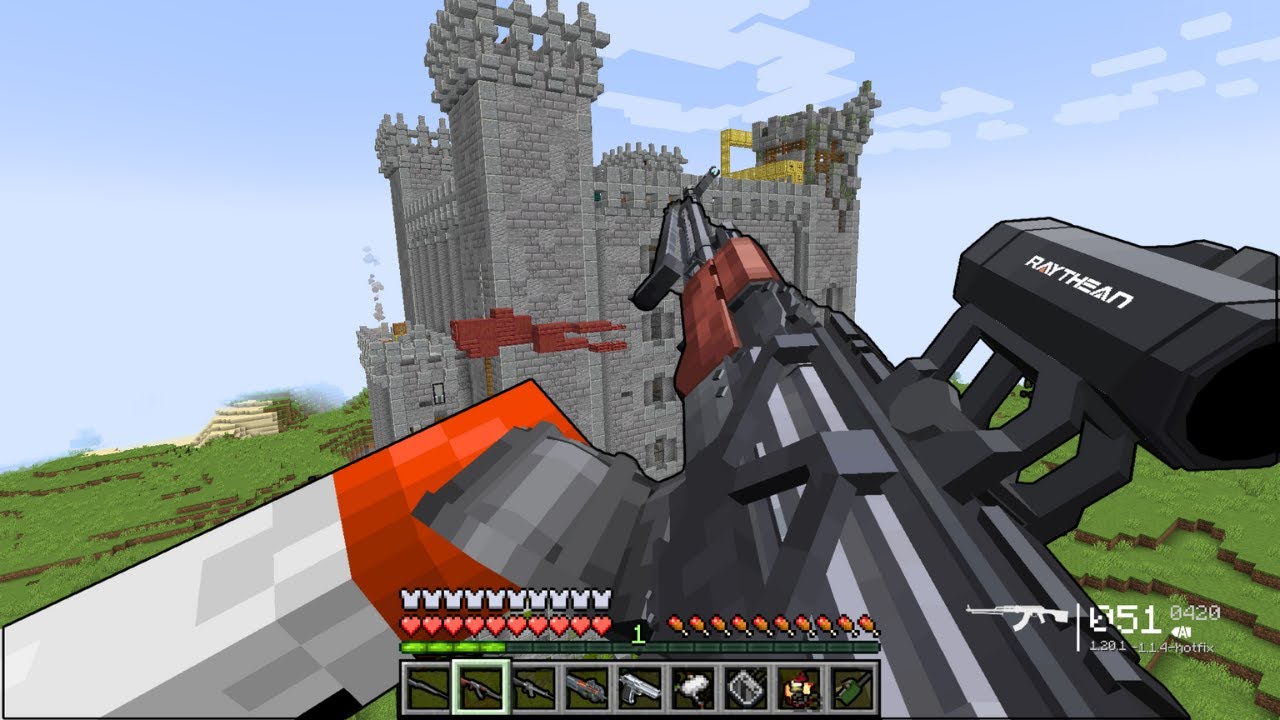 DESTROYING PILLAGER CASTLE USING MODERN WEAPONS IN MINECRAFT