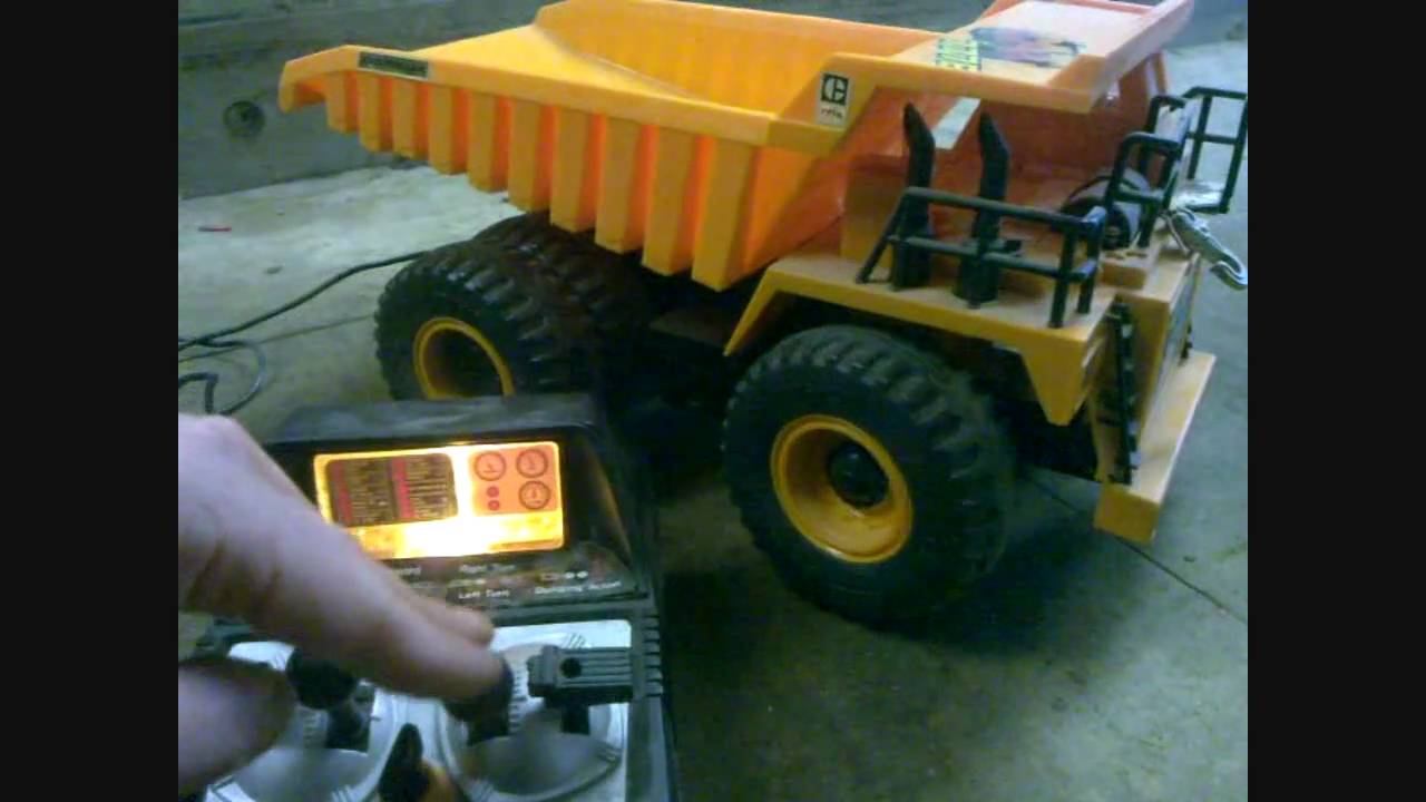 cat 777  full function rc dumper
