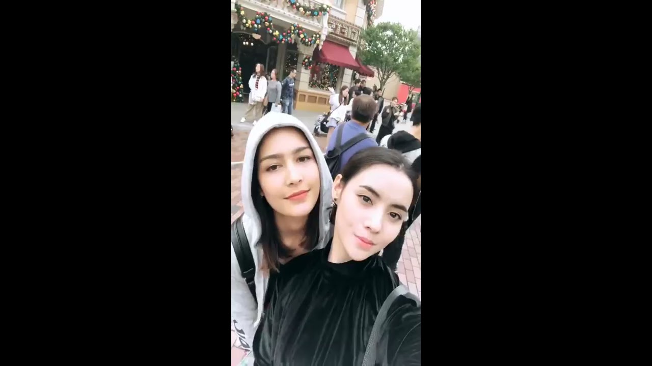 มิกค์ ทองระย้า และ เซฟฟานี่ อาวะนิค ไป HKDisneyland ถ่ายสดๆบทไม่มีONTV วันที่ 2