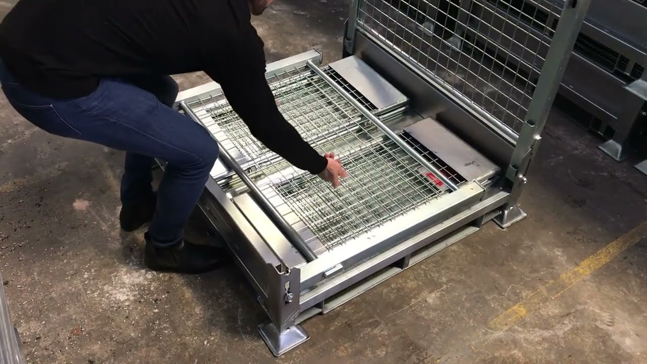 Assembly of Collapsible Stillage Pallet Cage