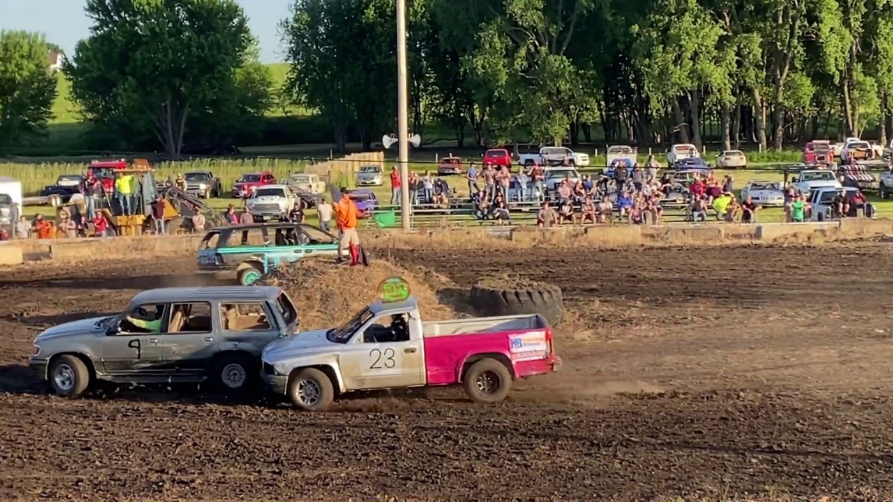 Figure Eight races Grundy County Part 1