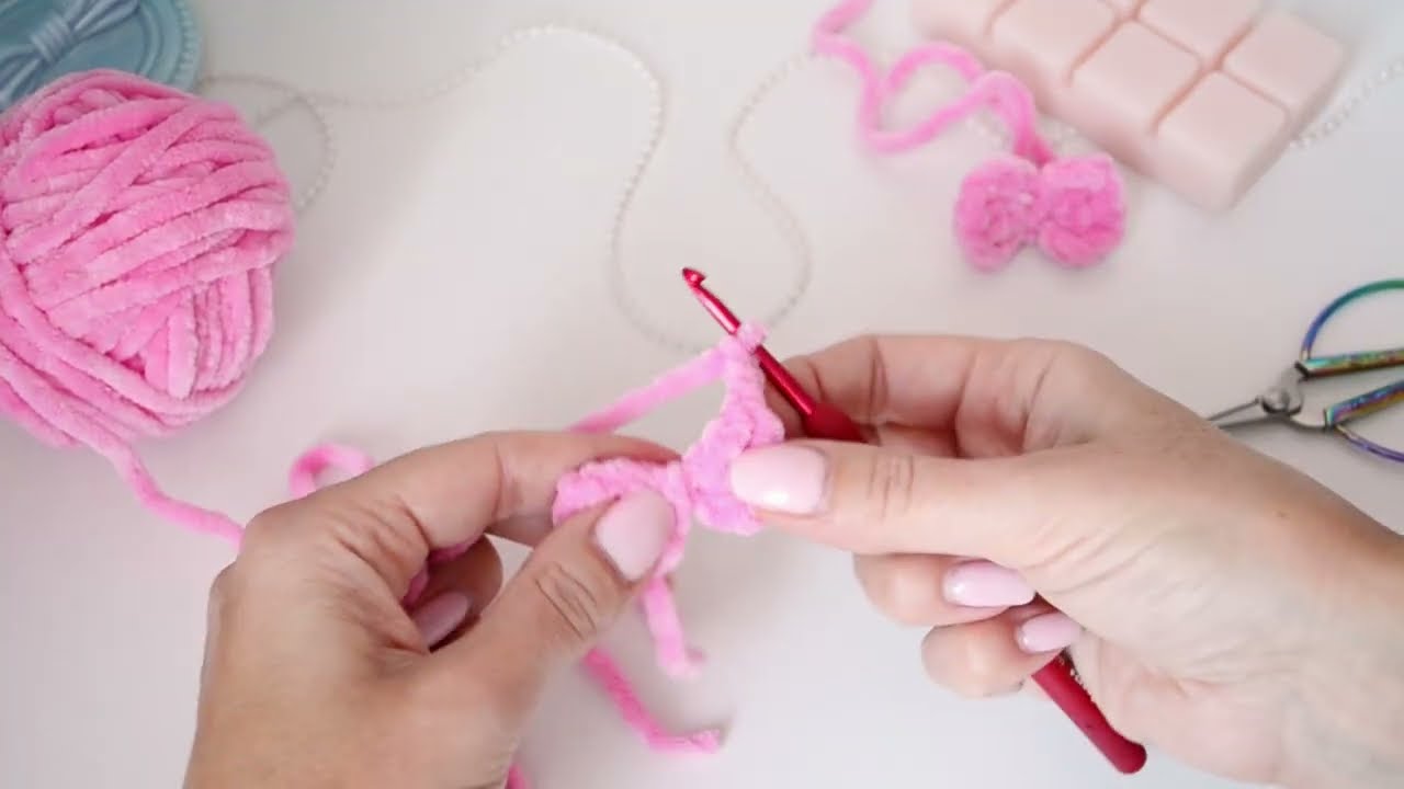 Adorable Crochet Bow Tutorial: The Easiest Way to Make Your Toys Cuter! 🎀