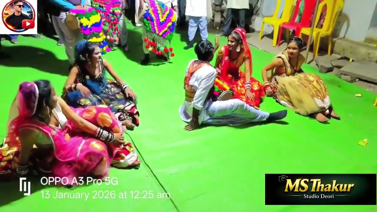 Deshi rai/bundelkhandi rai dance video /kadi rai dharmik rai majedar rai bundeli rai kalesh ki rai