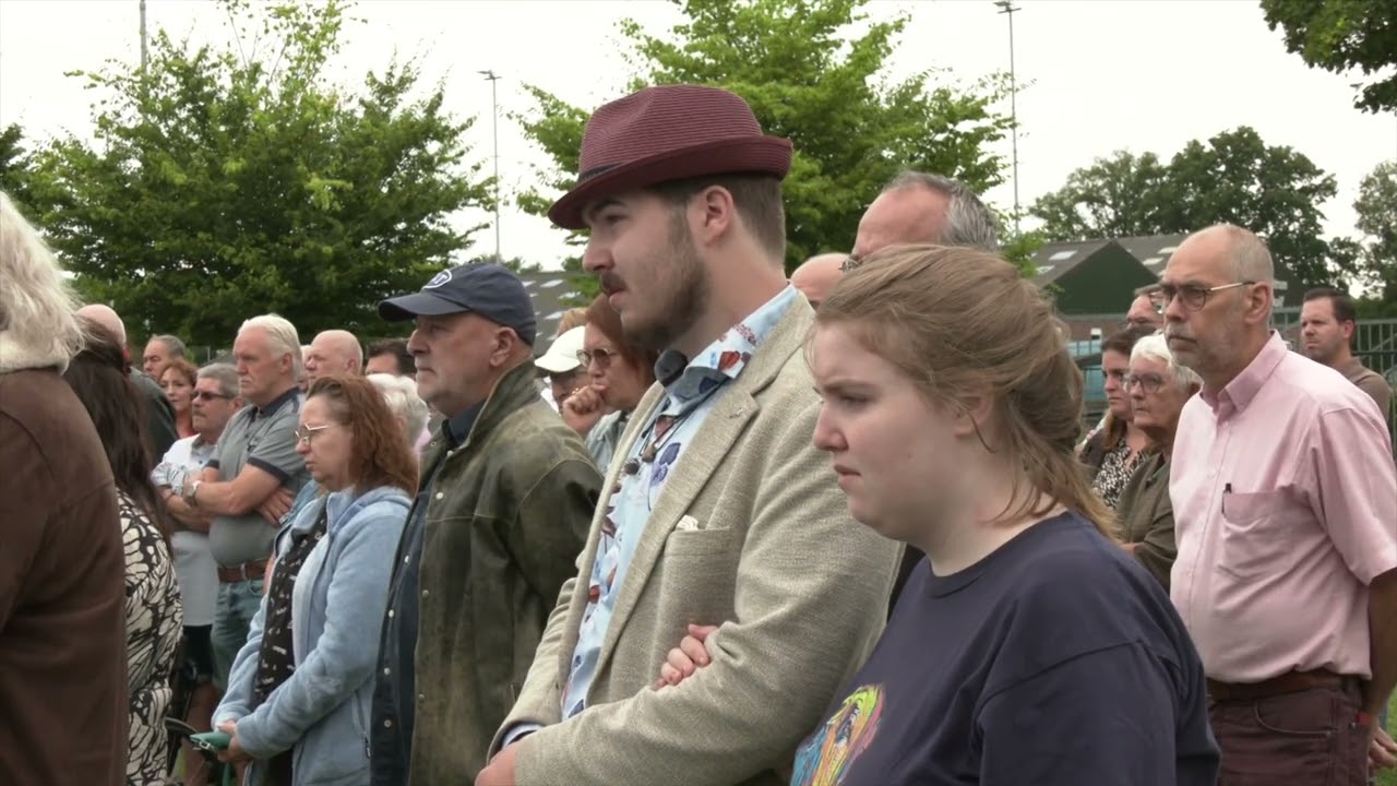 Oldtimers eren overleden Reuvernaar Gerrit Hillen