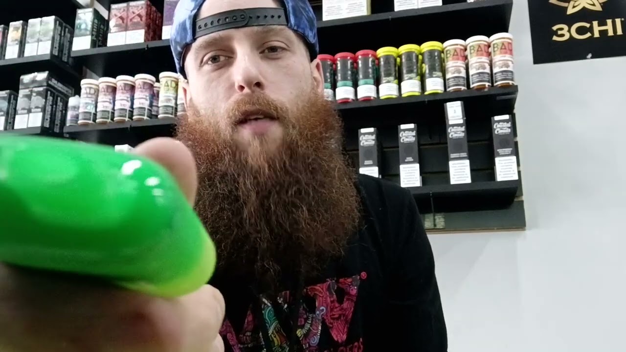 Mr Vapor LuxBar Mr Dew Review