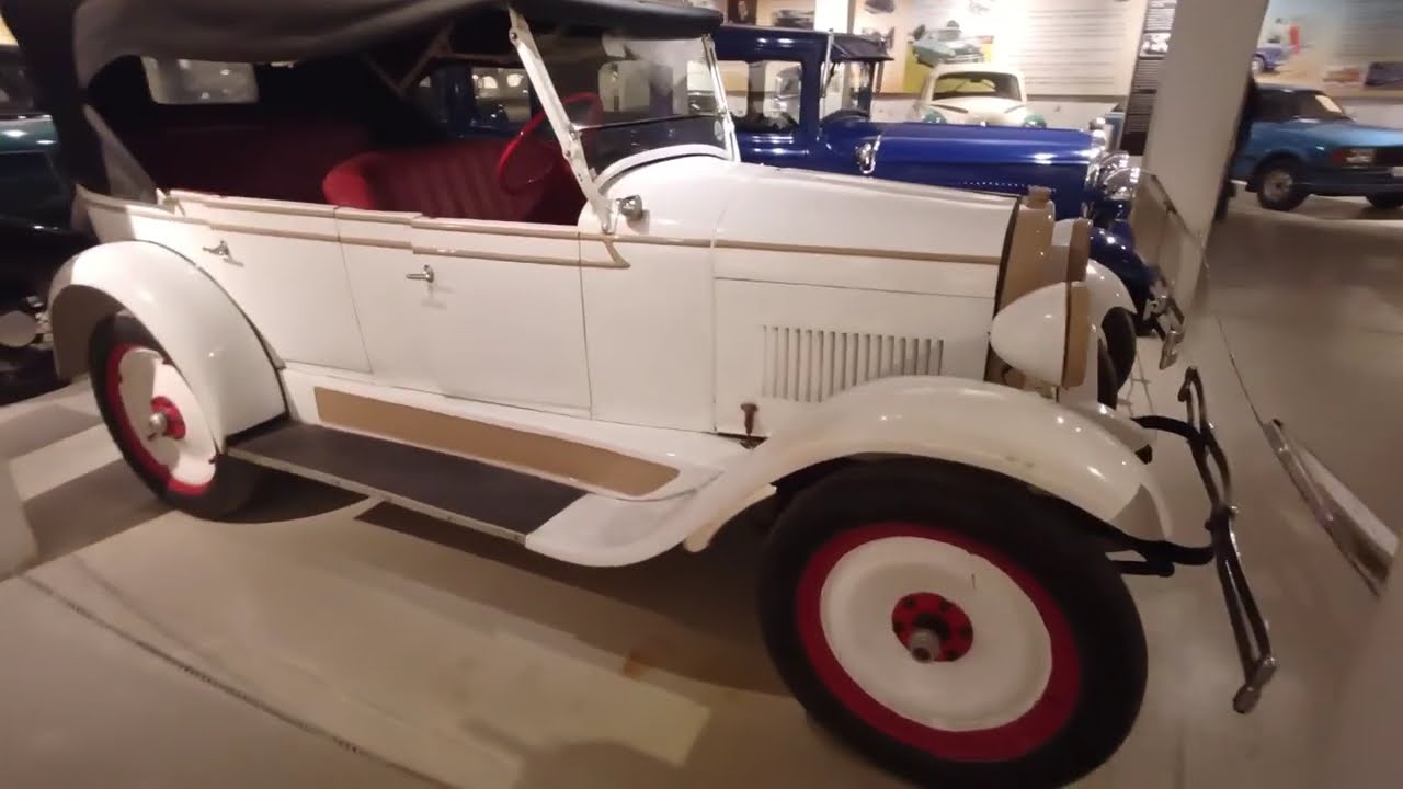 Vintage Luxury Cars Exhibition Gedee Car Museum Coimbatore