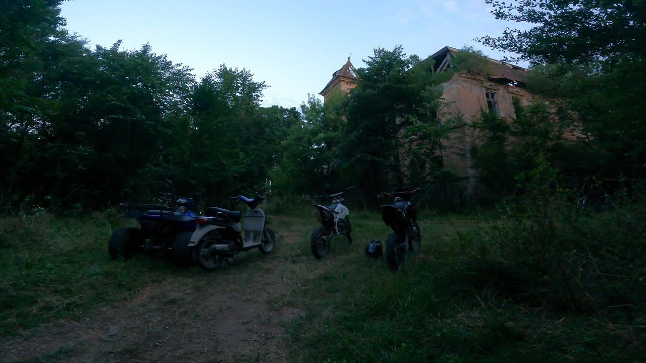 EnduroVlog#15 Castel abandonat în pădure🌲🏰 + Ride in forest 🌲🌲