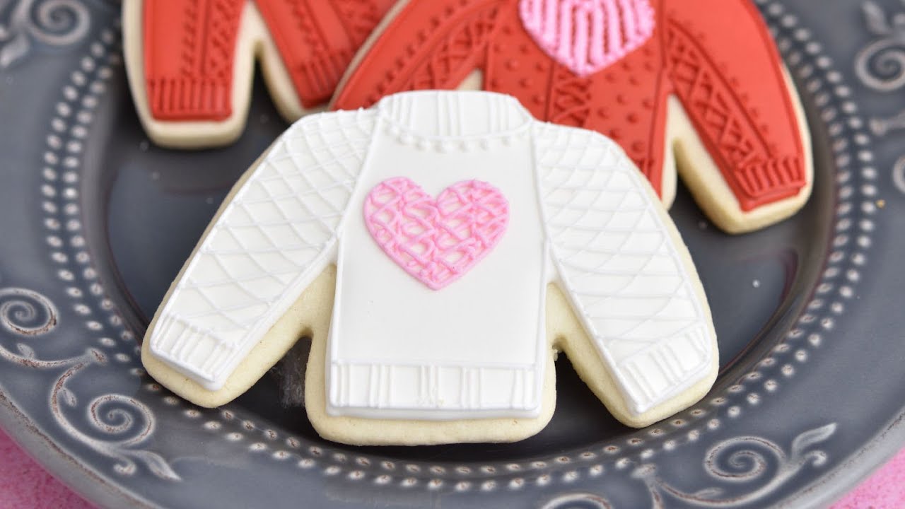 KNITTED SWEATER COOKIES